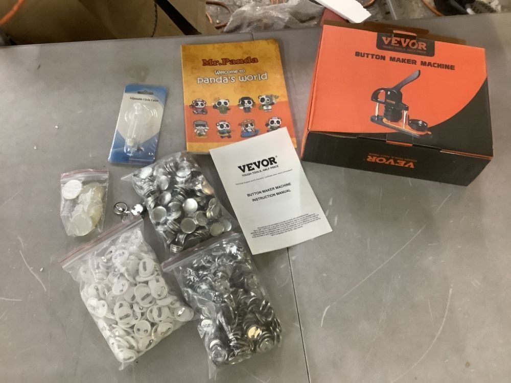 VEVOR Button Maker Machine, 0.98 in. 25 mm Pin Maker, Installation-Free Badge Punch Press Kit - Image 2 - Lot 242JF