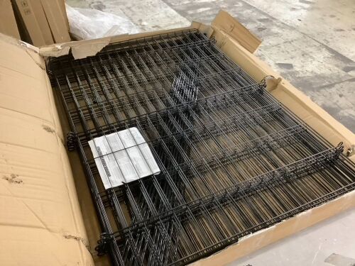 10 Panels Garden Fencing with Gate, 40" x 24' - Lot 276