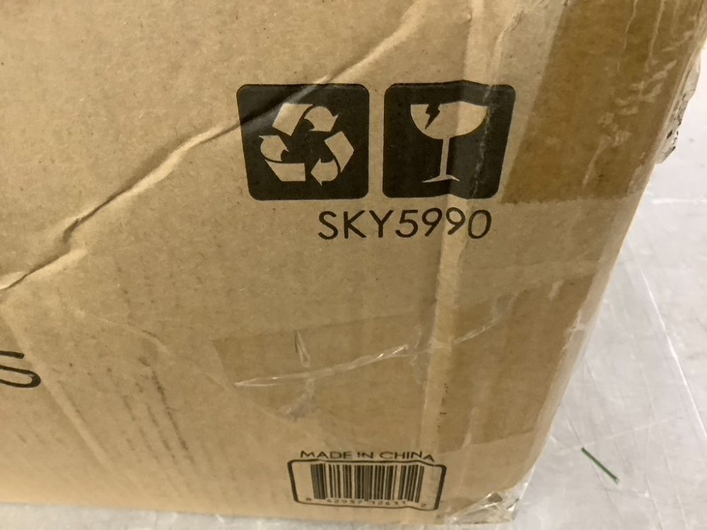 Wrought Iron Christmas Tree Ornament Display w/ Easy Assembly, Stand - 6ft - Image 6 - Lot 370