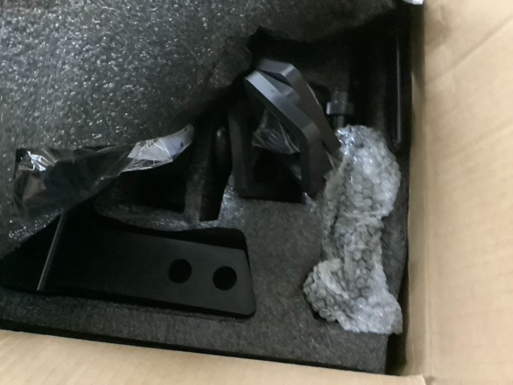 Adjustable Trailer Hitch, Fits 2-Inch Receiver, 6-Inch Drop/Rise, 2" and 2-5/16" Tow Balls,12,500 LBS - Image 3 - Lot 371