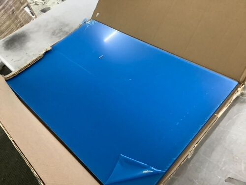 Plexiglass Sheet, 2 Pack - Chipped Corners - Lot 451