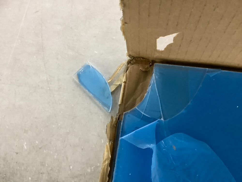 Plexiglass Sheet, 2 Pack - Chipped Corners - Image 4 - Lot 451