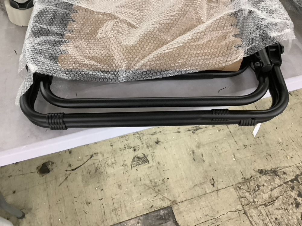 Set of 2 Adjustable Zero Gravity Patio Chair Recliners w/ Cup Holders - Image 4 - Lot 461