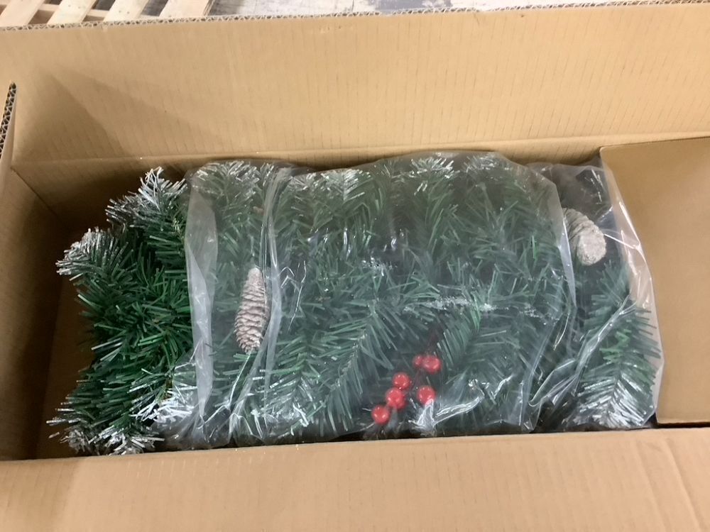 9Ft Pre-Lit Christmas Garland W/ 2-In-1 Led Lights - Image 2 - Lot 468