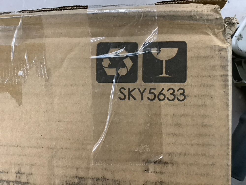 Foldable Adjustable, Non-Slip Wide Wooden Carpeted Pet Step Stairs - Image 6 - Lot 471