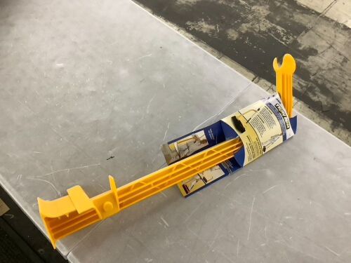 Tray Arm Paint Tray Lifting Tool - Lot 473