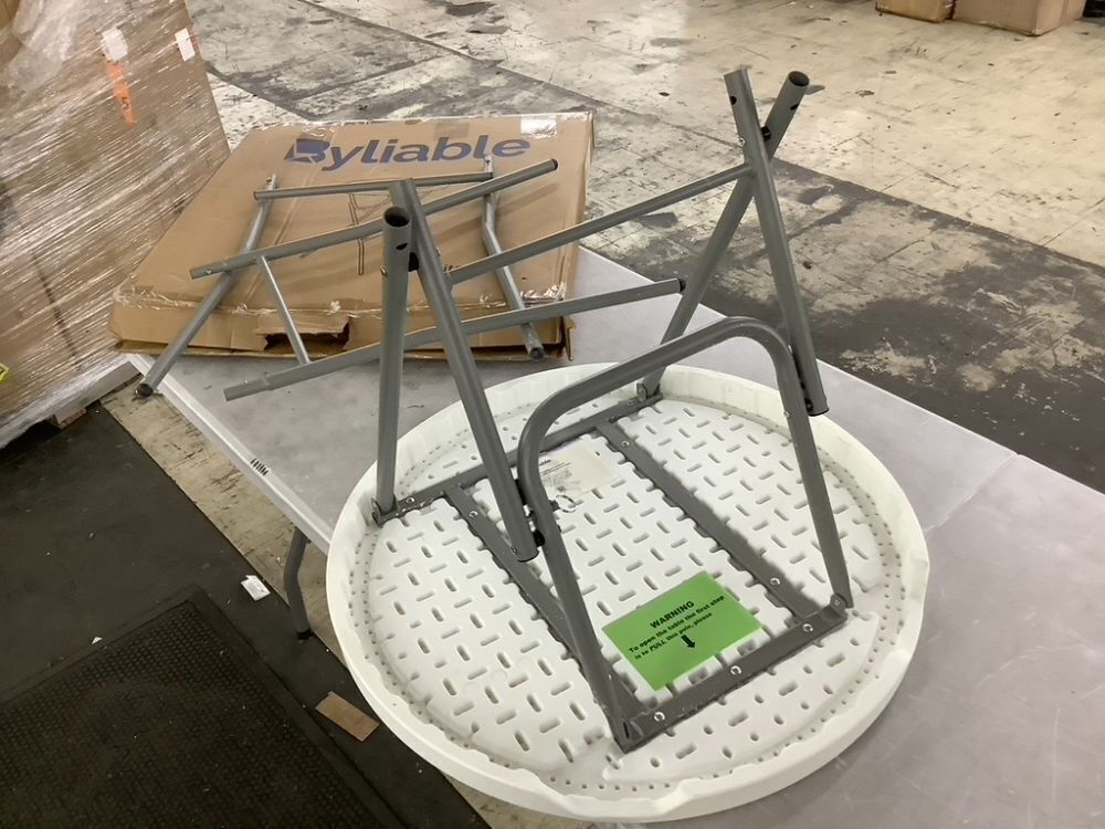 28in White High Top Folding Table - Image 2 - Lot 551