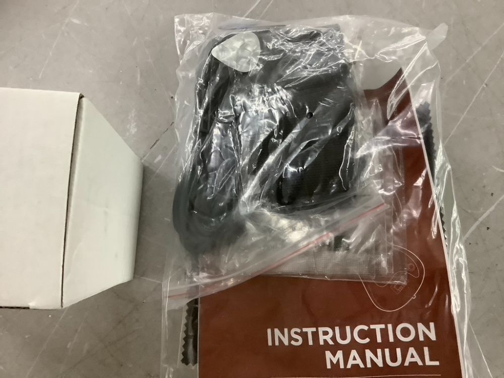 Kids Electric Guitar Beginner Starter Kit w/ 5W Amplifier - 30 in - Image 6 - Lot 566