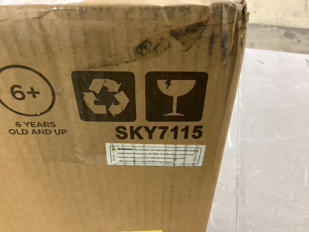 Kids Electric Guitar Beginner Starter Kit w/ 5W Amplifier - 30 in - Image 8 - Lot 566