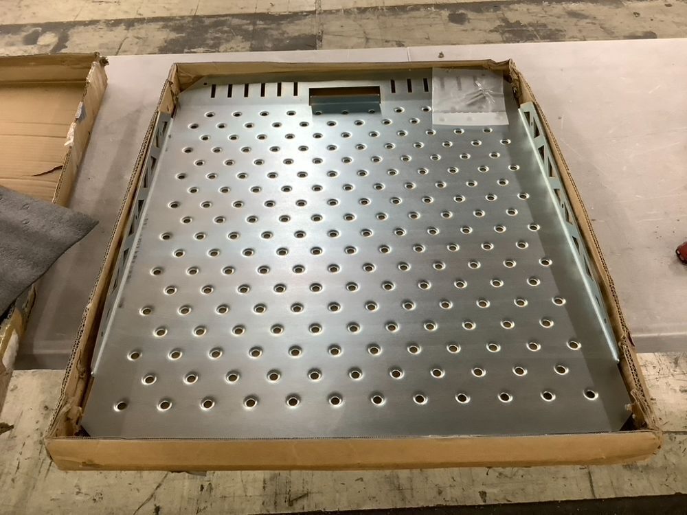 29" x 24" Heavy Duty Shed Ramp for Riding Mower & Lawn Equipment - Image 5 - Lot 656