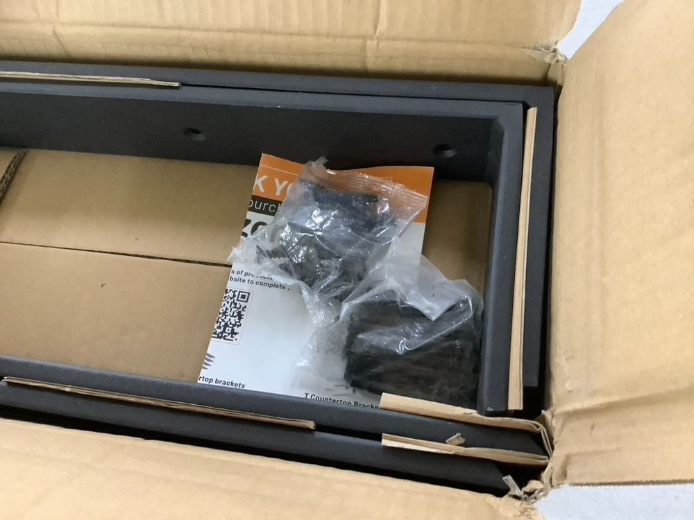 Heavy Duty Countertop Brackets, 16" x 6" x 2.5", 4 Pack - Image 3 - Lot 660