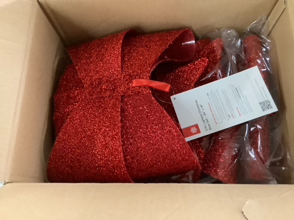 Lot of (3) Set of 3 Pre-Lit Christmas Bow Decoration, LED Holiday Decor w/ 8 Functions - Image 2 - Lot 670