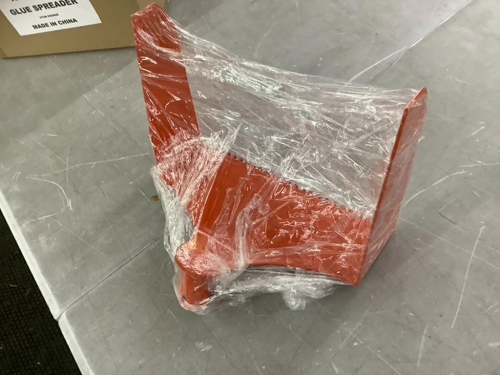 Hand Push Turf Installation Tool Glue/Adhesive Spreader - Image 3 - Lot 674