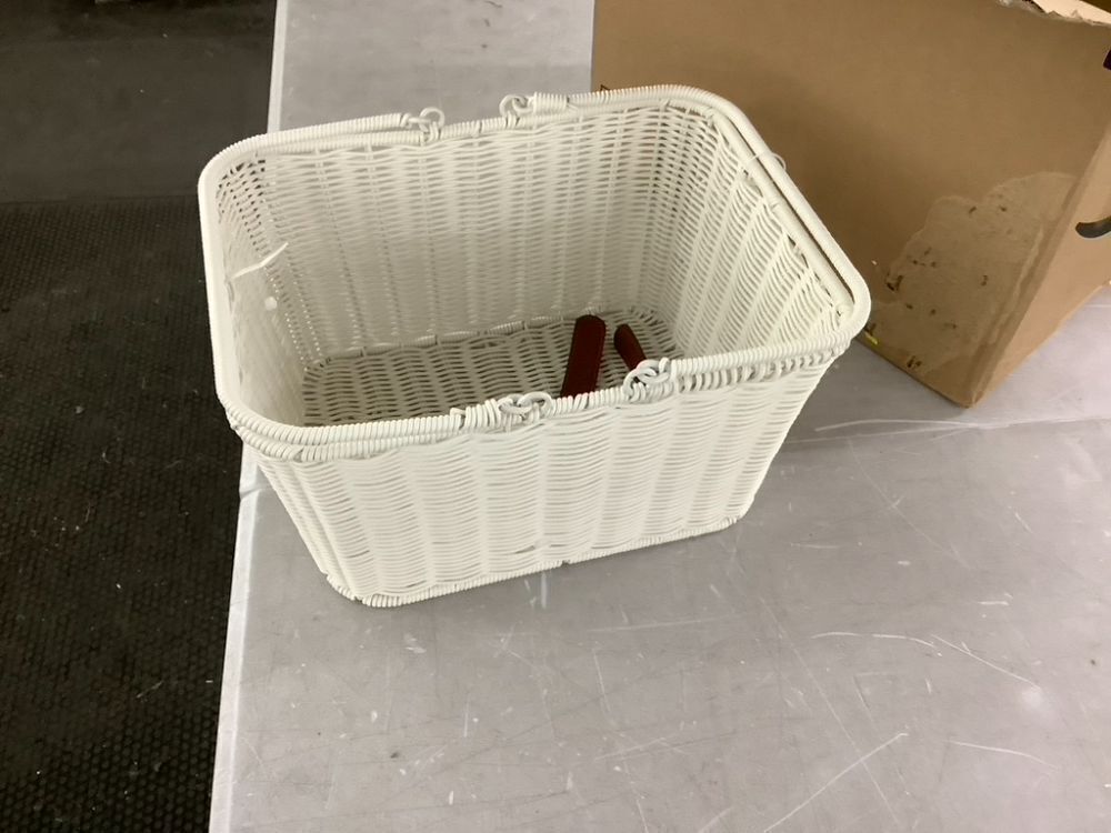 Hand-Woven Bicycle Basket - Image 7 - Lot 678