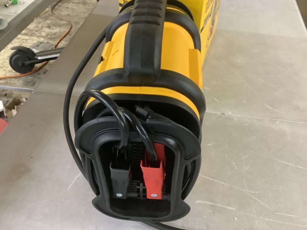 DEWALT Portable Power 2000 Peak Amp Jump Starter w/Digital Compressor - No Charging Cord - Image 3 - Lot 738JF