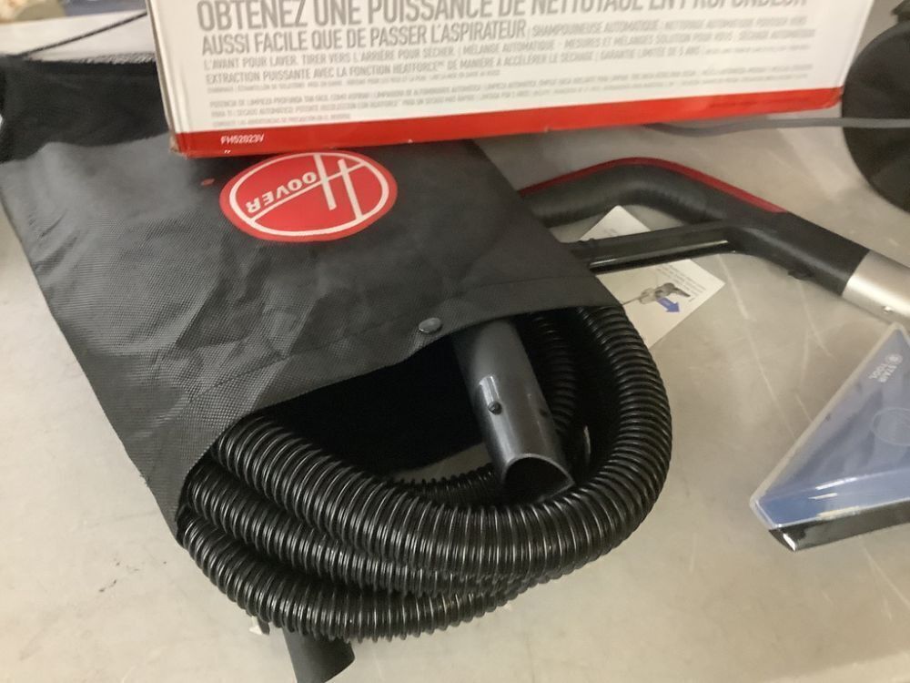 HOOVER Professional Series SmartWash Advanced Automatic Corded Carpet Cleaner Machine, Auto Mix, Auto Dry, Deep Clean Shampooer - Image 2 - Lot 742JF