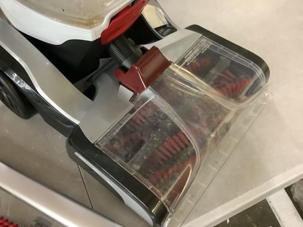 HOOVER Professional Series SmartWash Advanced Automatic Corded Carpet Cleaner Machine, Auto Mix, Auto Dry, Deep Clean Shampooer - Image 4 - Lot 742JF