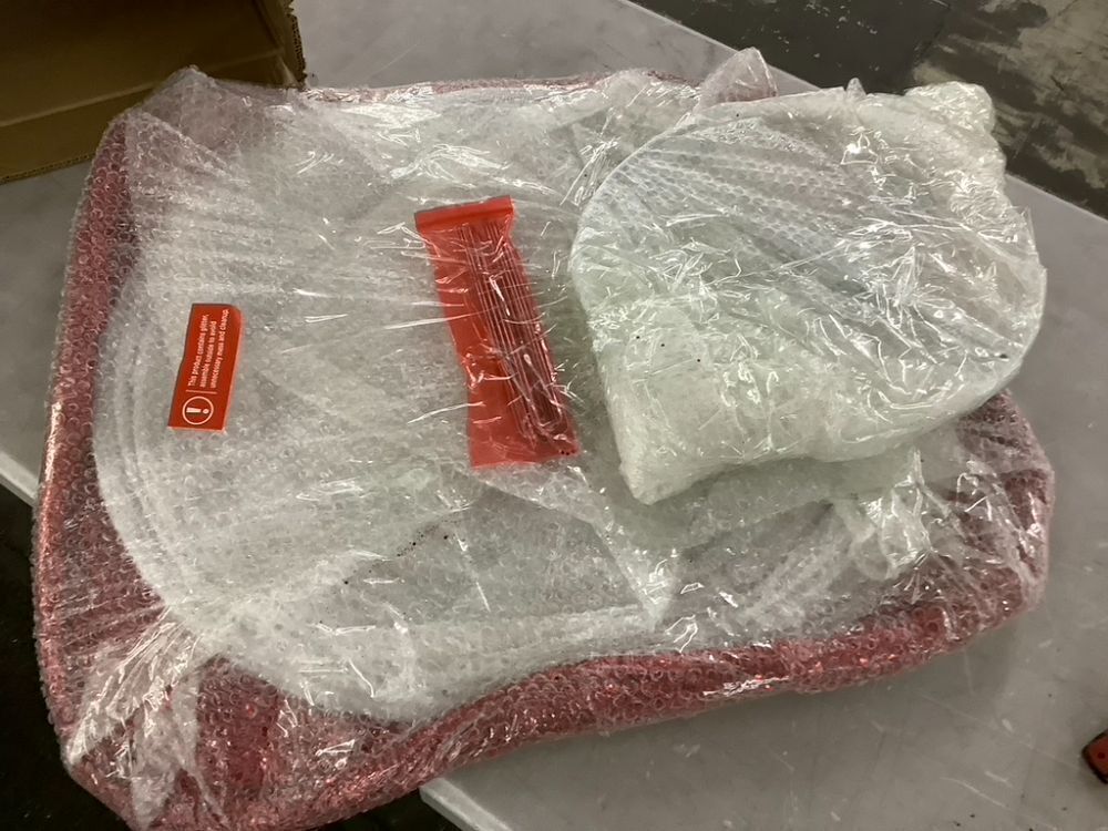 2pc Lighted Pop-Up Christmas Ornaments Decoration w/ 180 LED Lights, Stand - Image 3 - Lot 766