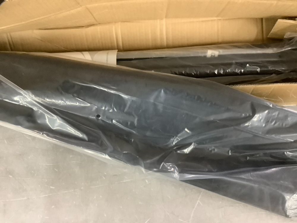 4 Panel Folding Privacy Screen Room Divider - Image 4 - Lot 773