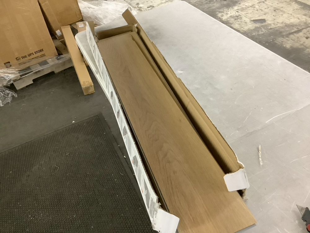 Suntecwood SPC Flooring - Some Pieces Chipped - Image 1 - Lot 776