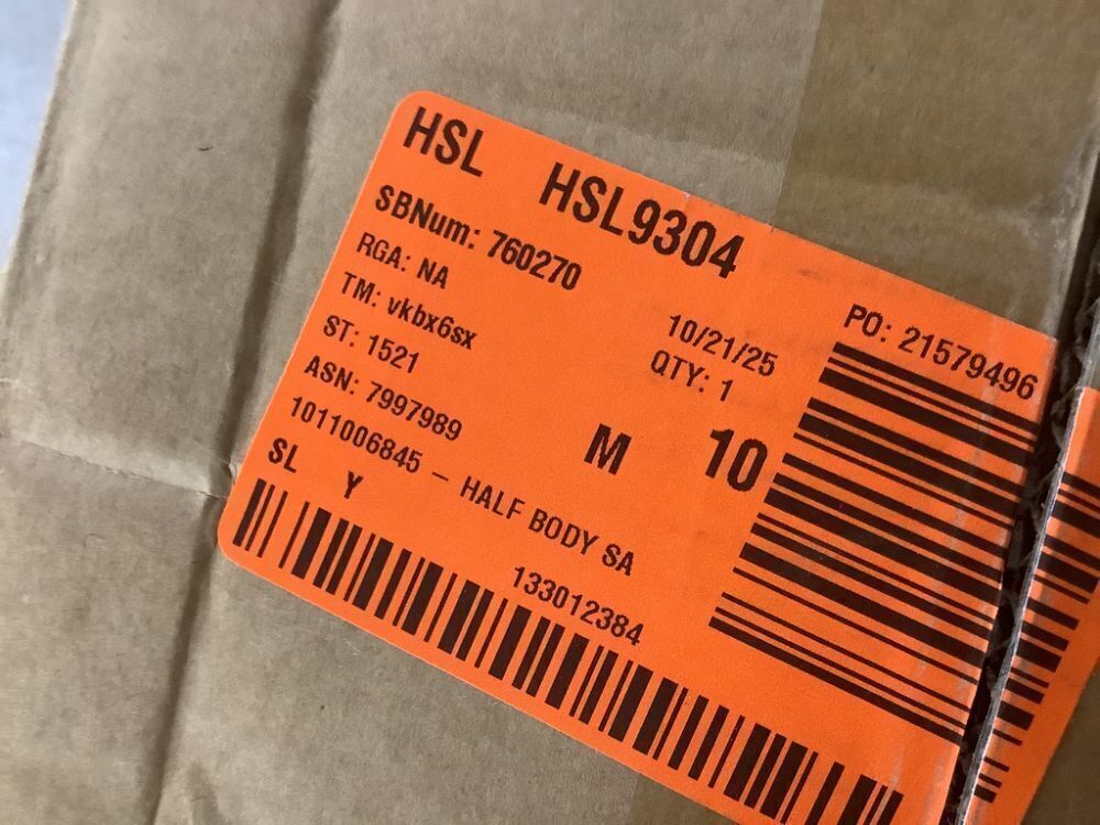 VEVOR Half Body Safety Harness with Added Padding on Waist and Leg 340 lbs. - Image 5 - Lot 445JF