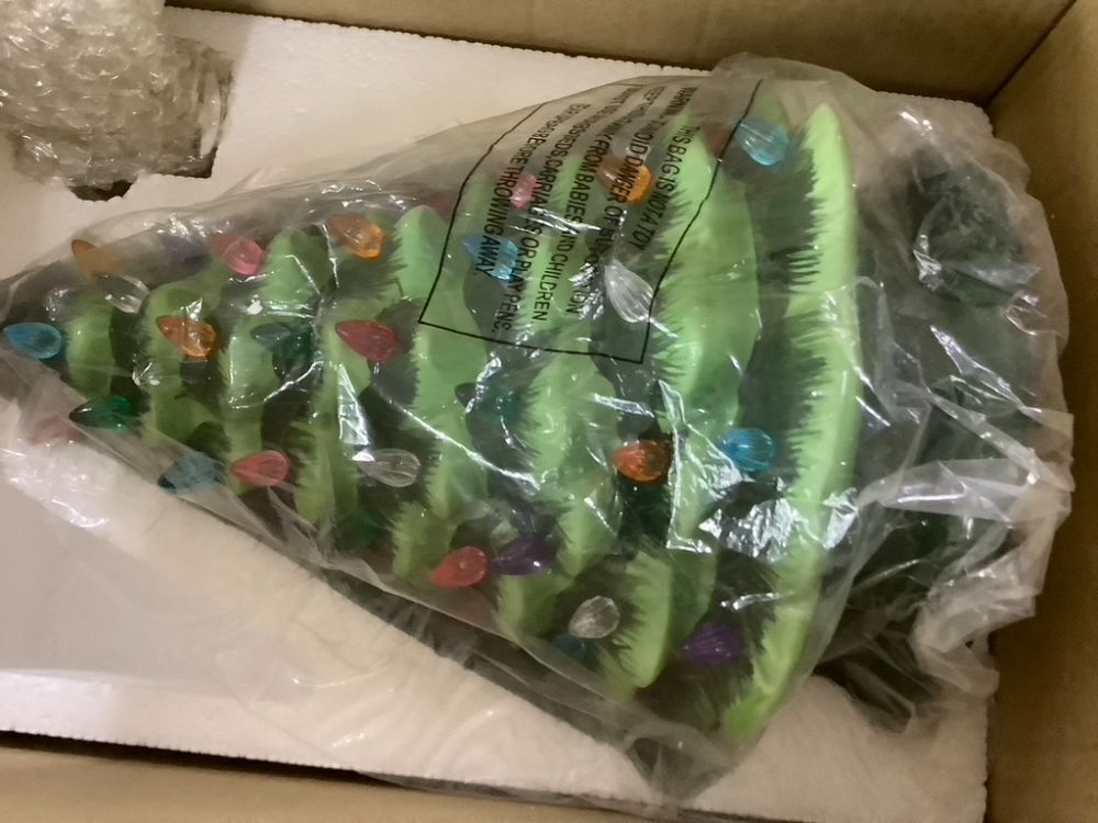 Pre-Lit Ceramic Tabletop Christmas Tree with Lights- 15in - Image 3 - Lot 187