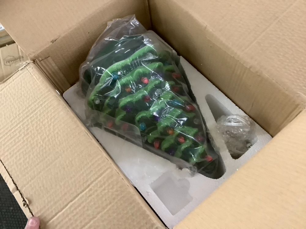 Pre-Lit Ceramic Tabletop Christmas Tree with Lights- 15in - Image 3 - Lot 587