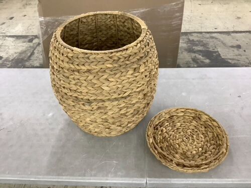 Multipurpose Hyacinth Storage Tote Basket - Lot 691