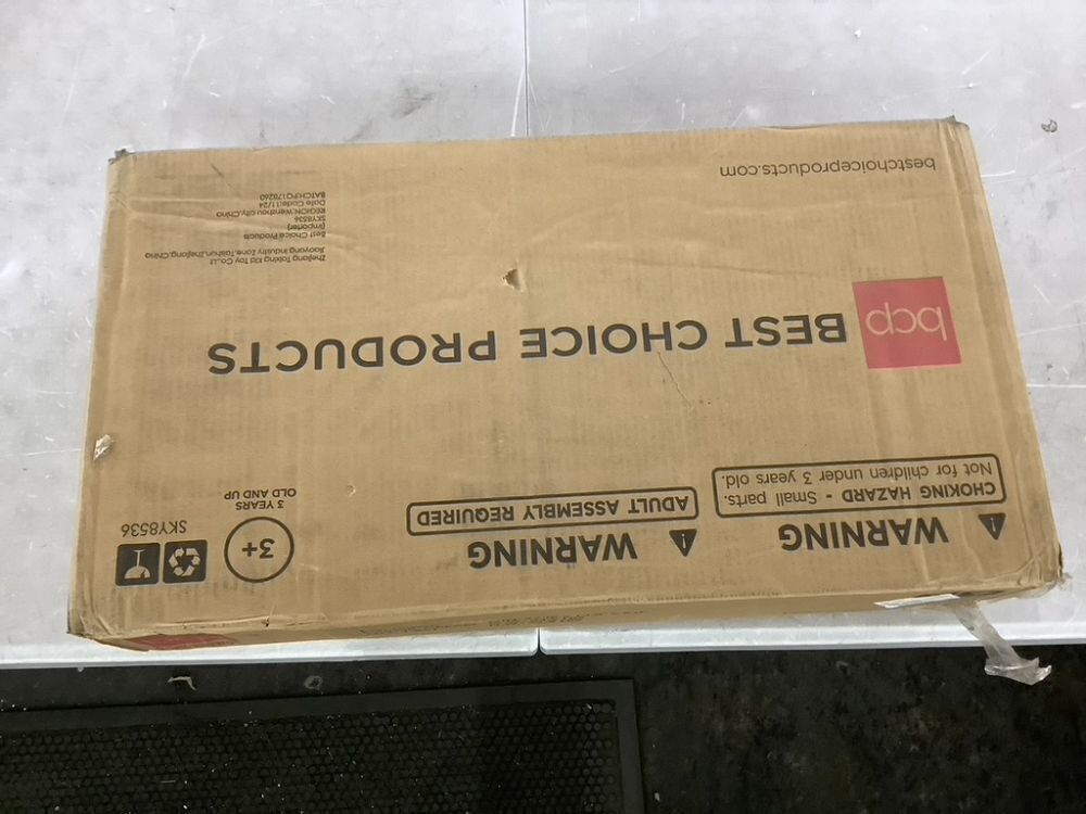 Pretend Play Cottage Kitchen Wooden Toy Set for Kids w/ 5 Accessories - Image 4 - Lot 692