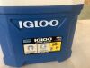 IGLOO Blue/Gray 16 qt Hard Cooler - Thumbnail 3