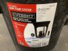 Everbilt 3/10 HP Pre-Plumbed Submersible Sump Pump System - Thumbnail 3