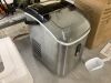 9.5 in. 34 lb. 24 Hrs Nugget Ice Portable Countertop Ice Maker in Silver, Auto-Cleaning - Thumbnail 2