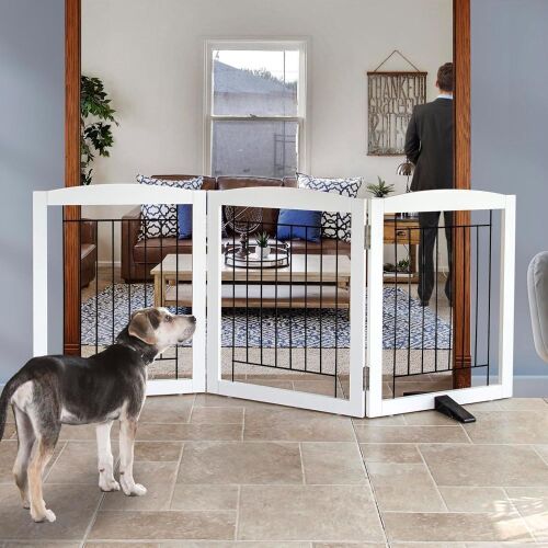 24" Tall Freestanding Foldable Dog Gate - Lot 511
