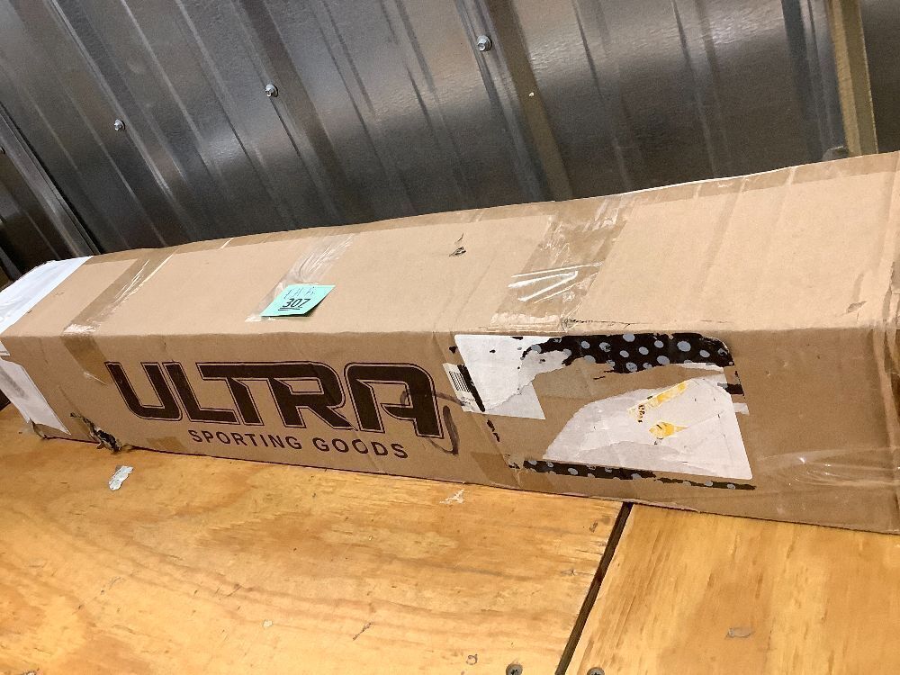 Volleyball Net for Backyard, Includes 32x3 Ft Beach Volleyball Net with Poles, 8.5-Inch PU Volley Ball, Bag & Pump, Portable Net for Outdoor or Home Use, Complete Set - Image 5 - Lot 307