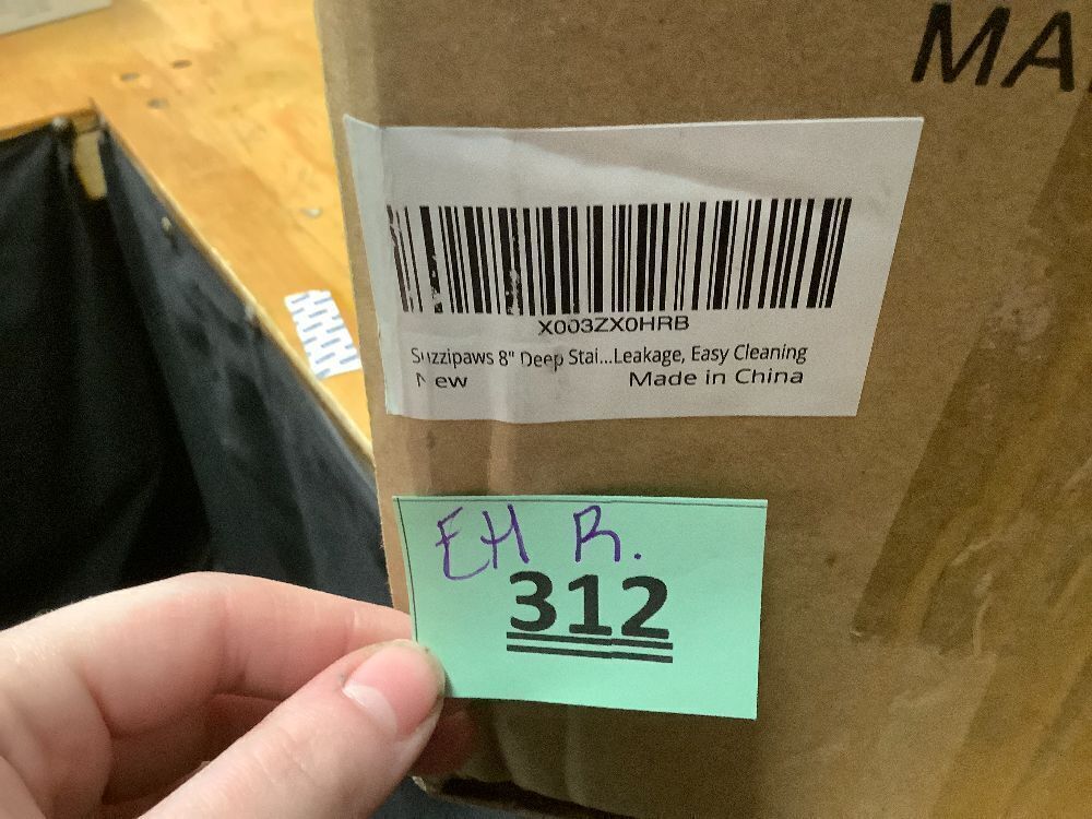 8" Deep Stainless Steel Cat Litter Tray with Lid Extra Large Litter Box for Big Cats XL Metal Litter Box Pan with High Wall Sides Enclosure, Non-Sticky, Anti-Leakage, Easy Cleaning - Image 4 - Lot 312