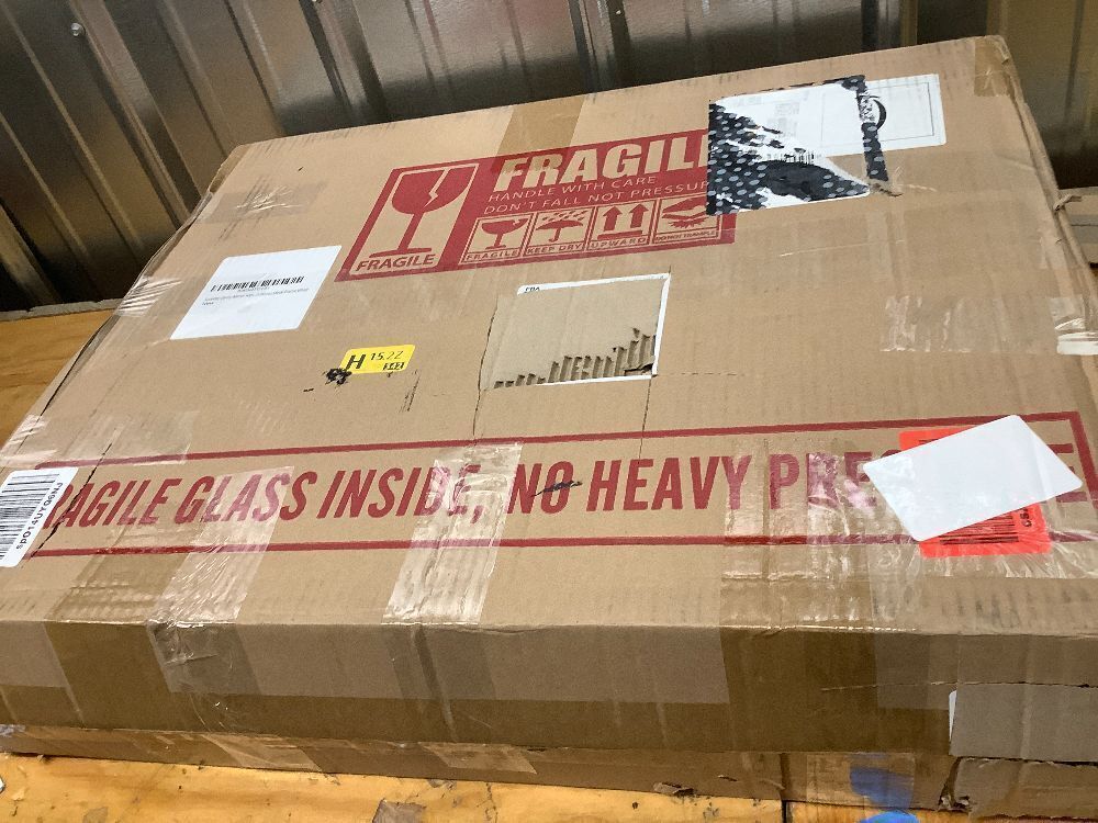 Sucedey Vanity Mirror with Lights - Image 3 - Lot 322