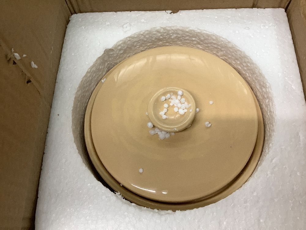 Premium Sourdough Bread Starter Kit,64 oz Large Ceramic Sourdough Jar with Lid for Sourdough Bread Baking - Image 3 - Lot 326