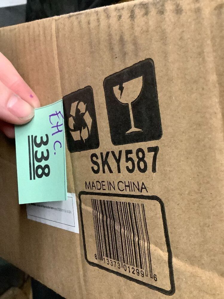 Beginner Acoustic Guitar Set w/ Case, Strap, Extra Strings - 38in - Image 3 - Lot 338