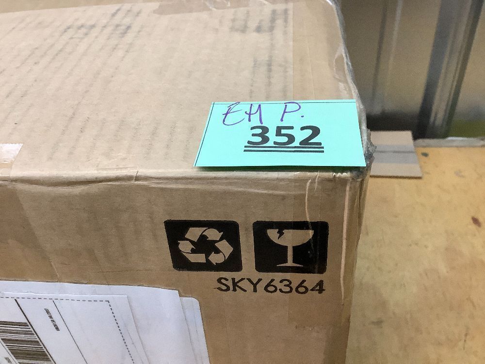 Set of 4 Water Hyacinth Pantry Baskets w/ Chalkboard, Marker - 12in - Image 4 - Lot 352