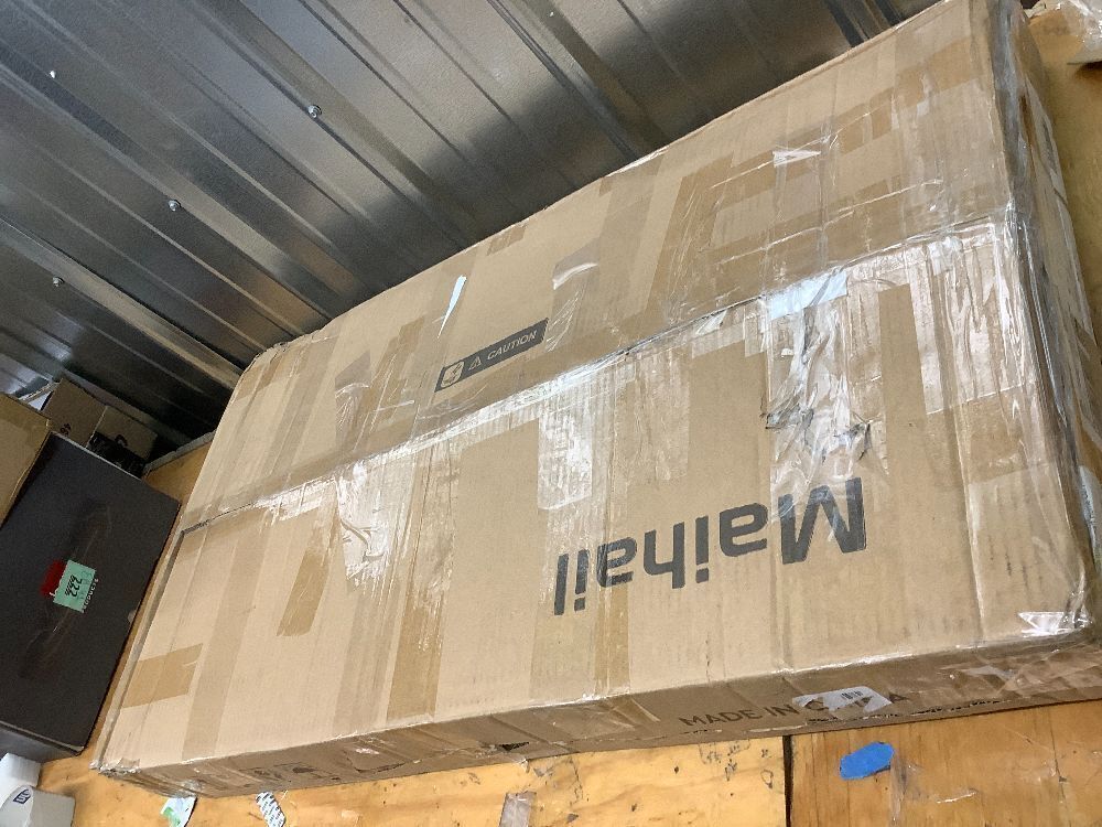 Ｍａｉｈａｉｌ Maihail Small Desk with Drawers, 40 inch Computer Desk with Shelves, Writing Desk with Storage, Small Office Desk with Metal Frame - Image 3 - Lot 366