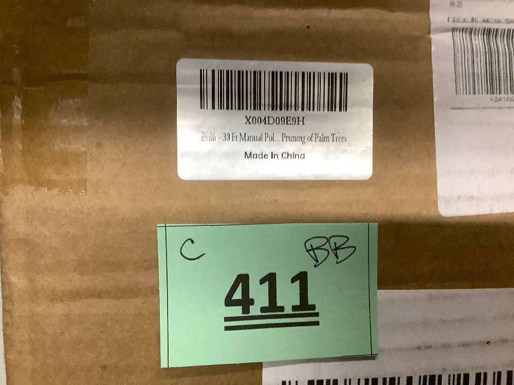 30 Ft Manual Pole Saw, Extendable Tree Pruner Blade and Scissors Set with 9 Fiberglass Handles, Long Branch Pruner Retractable for Backyard and Garden, Bush Cutting and Pruning of Palm Trees - Image 6 - Lot 411
