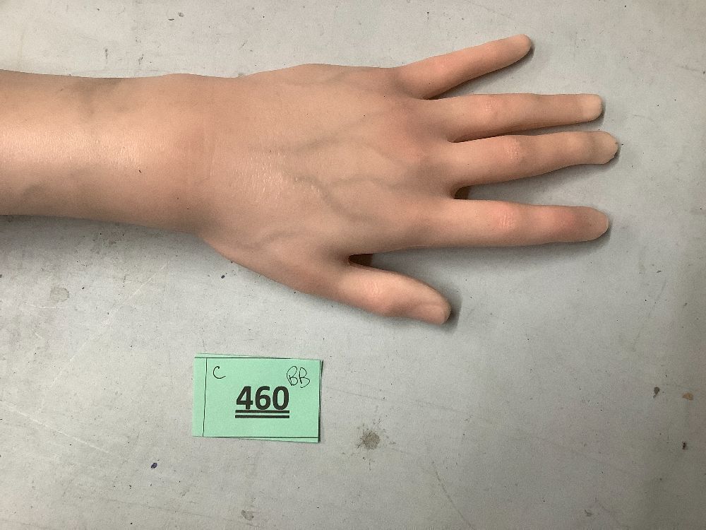 Silicone tattooed arms, highly realistic artificial hands, tattoo art display, exercise arms, artificial skin built-in steel frame, movable joints - Image 3 - Lot 460
