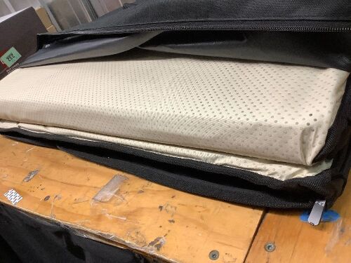 Back Seat Extender For Dogs - Lot 498