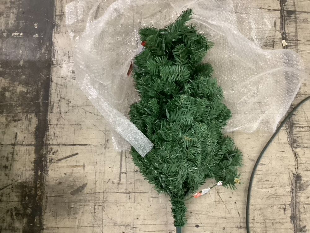 12ft Pre-Lit Spruce Hinged Artificial Christmas Tree w/ 1,300 Incandescent Lights - Image 3 - Lot 23