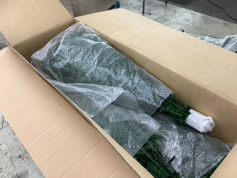 12ft Pre-Lit Spruce Hinged Artificial Christmas Tree w/ 1,300 Incandescent Lights - Image 5 - Lot 27