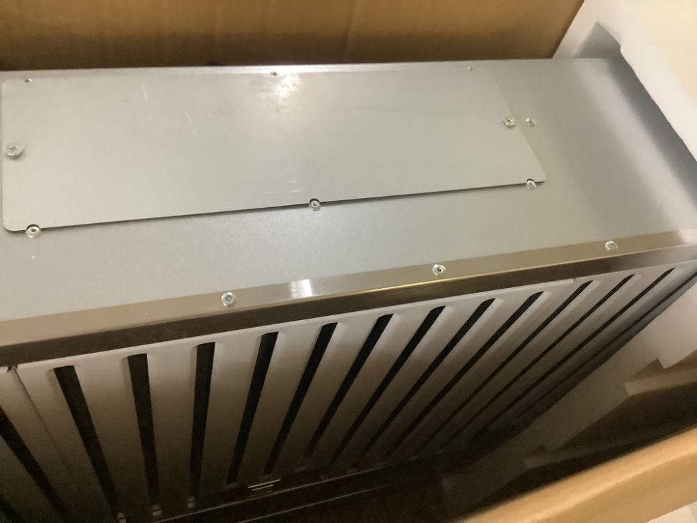 VIKIO 36 in. 900CFM Ducted Under Cabinet Range Hood in Stainless Steel with 3-Way Venting Removable LEDS and Gesture Control - Image 3 - Lot 100JF