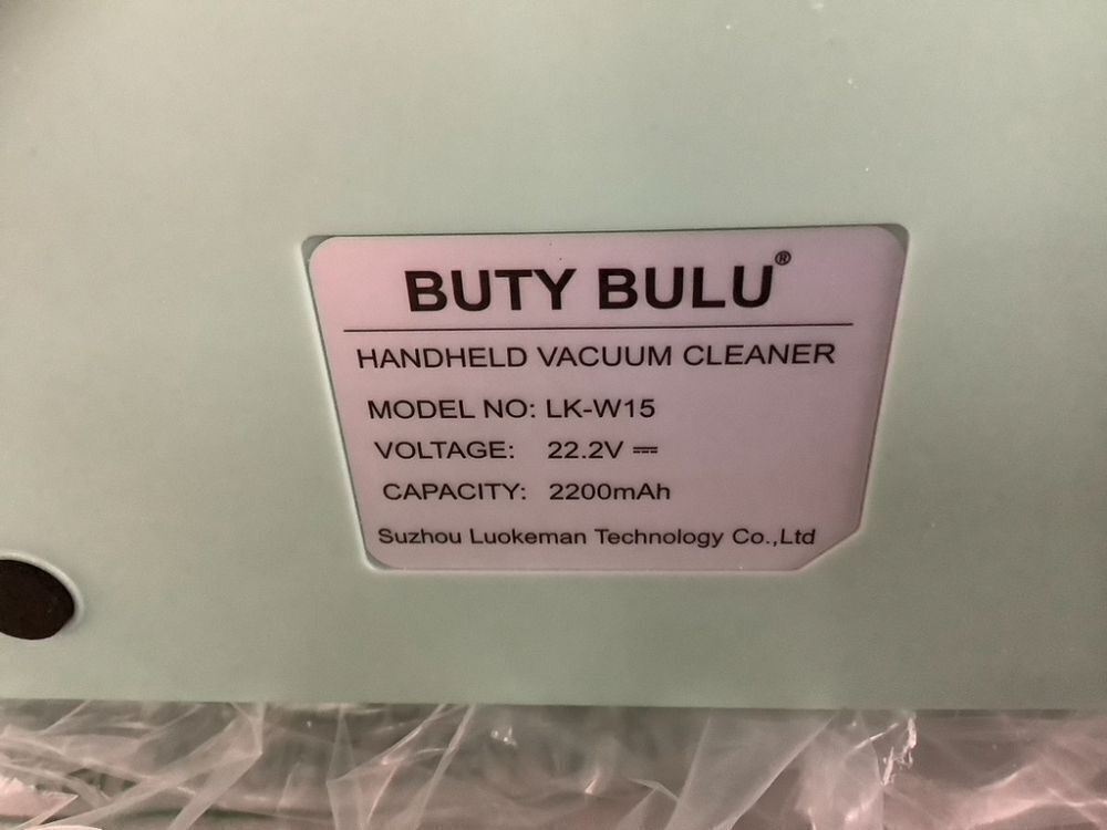 Buty Bulu Handheld Vacuum Cleaner - No Charger - Image 6 - Lot 173