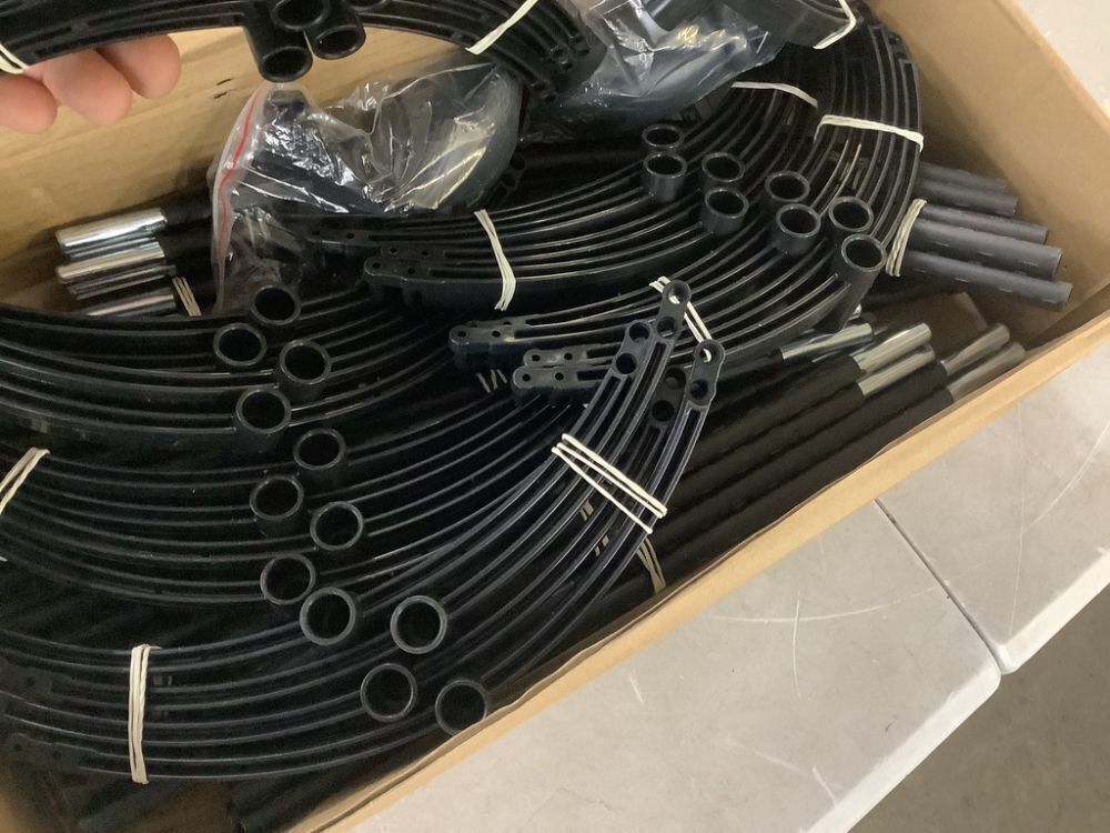 5.9 ft. Obelisk Trellis Tower for Climbing Plants, 2-Pack - Image 3 - Lot 225JF