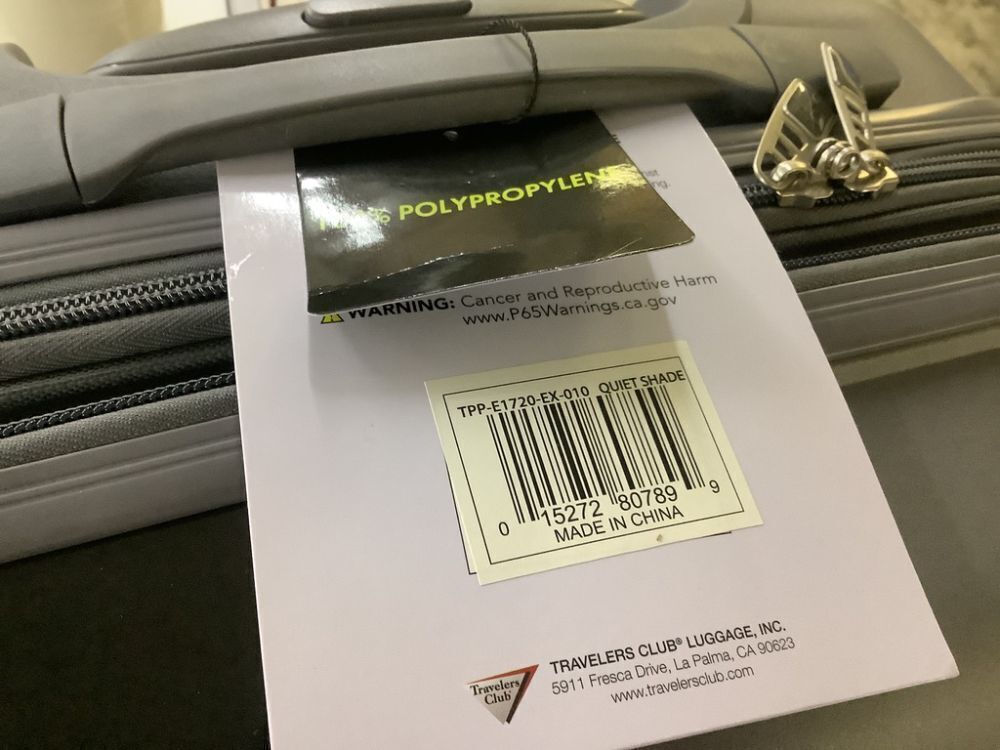 Travelers Club 22 in. Expandable Rolling Carry-On with Spinners - Image 4 - Lot 230JF