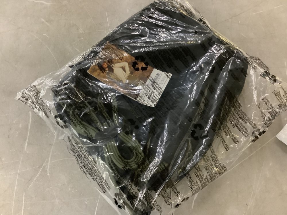 Travelon Anti-Theft Black The Voyages Slim Crossbody Tote Bag - Image 3 - Lot 235JF